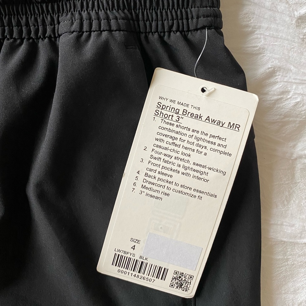 NWT: Lululemon Spring Break Away MR Short 3” - Size 4 - Black - Picture 3 of 7
